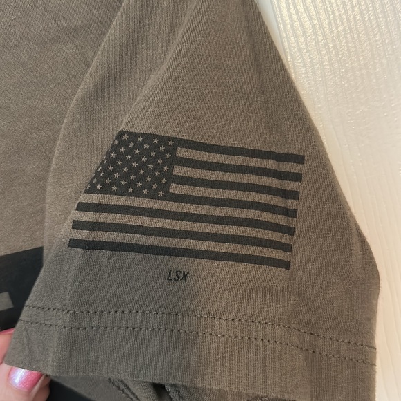 Last set cropped tee, size M/L, olive green - Picture 2 of 2